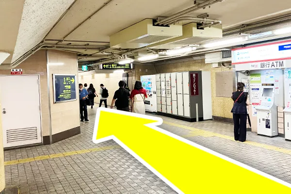 東改札口を背に木屋町、先斗町方面へ進みます。