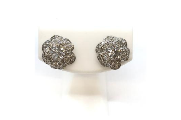 ピアス・イヤリング