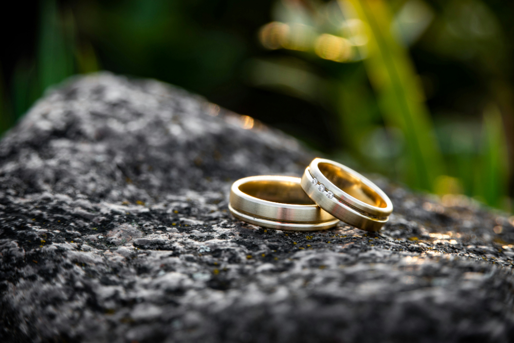 24金(K24)とプラチナ(Pt)の結婚指輪を徹底比較