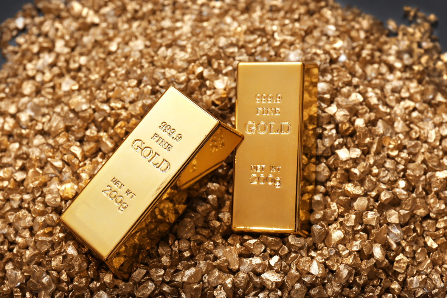 金のインゴットの種類とは？サイズ・重さ・ブランドや高く売るコツを徹底解説