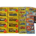 ミニカー MATCHBOX マッチボックス 計28台 プジョー205/マツダRX-7/航空機 運搬車/スクールバス 他