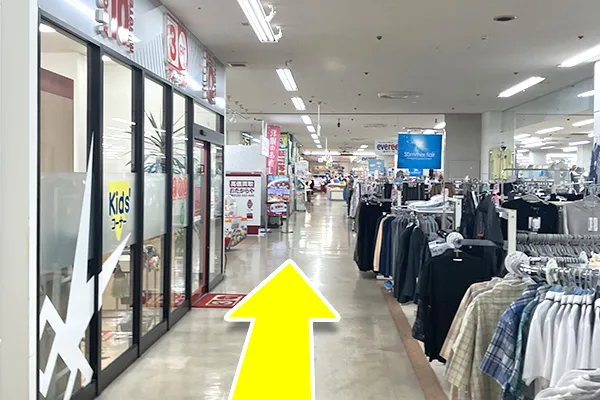左折後、まっすぐ進みます。