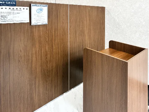 落ち着いた雰囲気の店内になります。