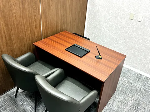 お席は複数ご用意しております。