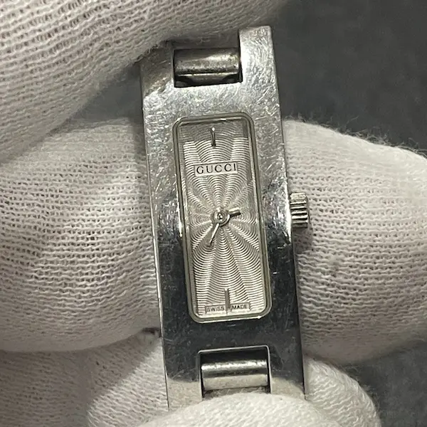 グッチ　バングルウォッチ　3900L