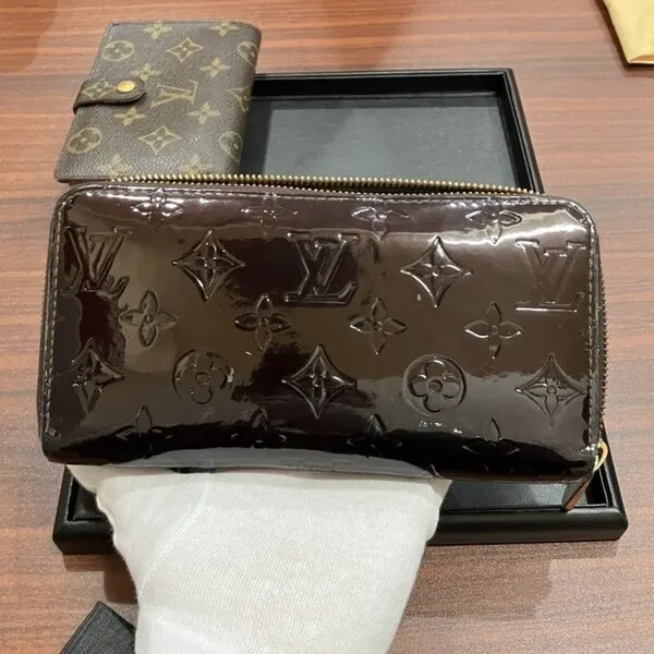 ルイヴィトン　ジッピーウォレット　モノグラムヴェルニ