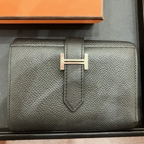 エルメス　ベアンコンパクト