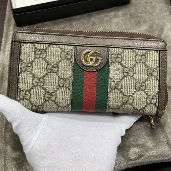 グッチ　GGスプリーム　オフィディア　ジップアラウンドウォレット