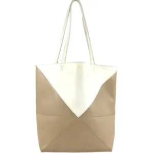 ロエベ ショルダーバッグ レザー