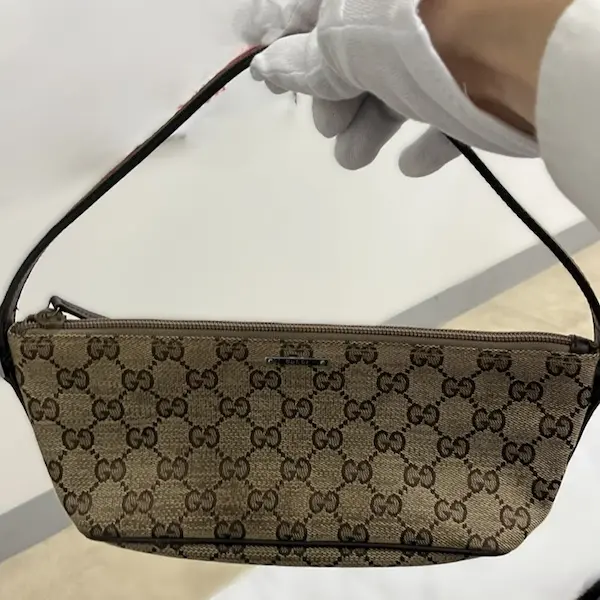 グッチ　GGキャンバス　アクセサリーポーチ