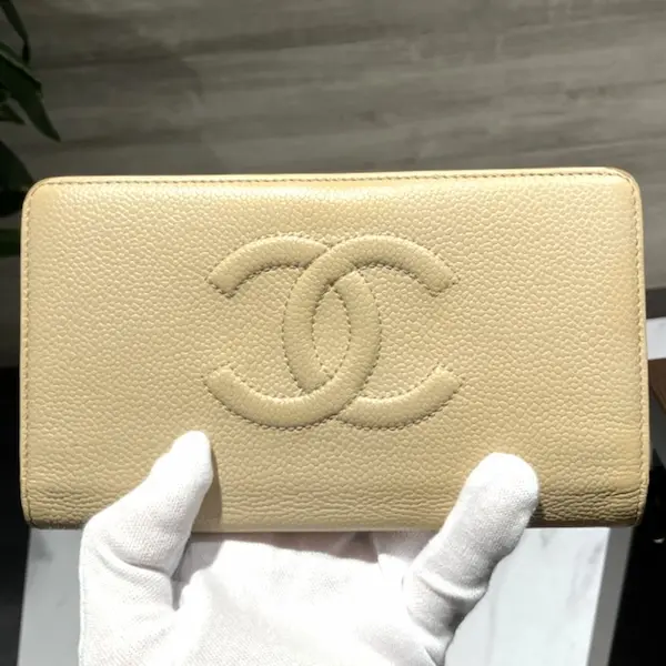 シャネル　ココマーク　キャビアスキン　財布
