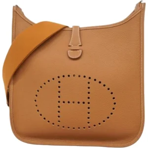 エルメス エヴリン3PM ショルダーバッグ レザー W刻印 シルバー金具