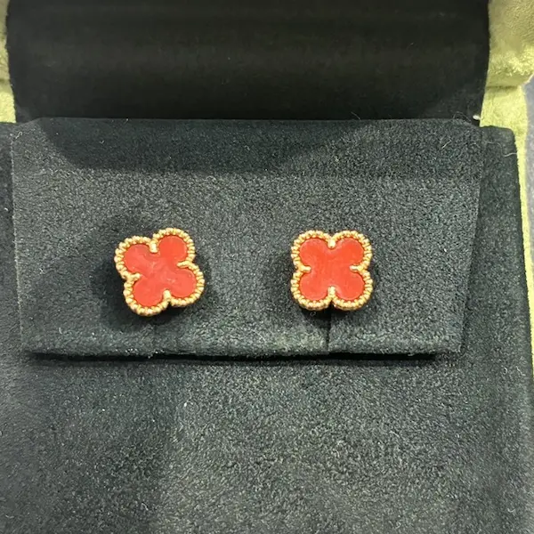 ヴァンクリーフ＆アーペル　スウィート アルハンブラ　ピアス