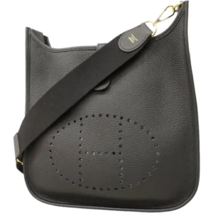 エルメス エヴリン3PM ショルダーバッグ レザー K刻印 ゴールド金具