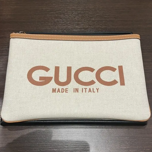 グッチ　キャンバス　クラッチバッグ　777165