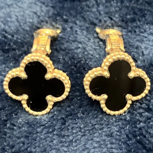 ヴァンクリーフ＆アーペル　アルハンブラ　ピアス