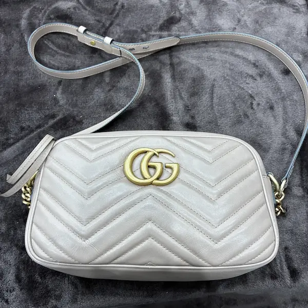 グッチ　GGマーモント　キルティング　スモール　ショルダーバッグ