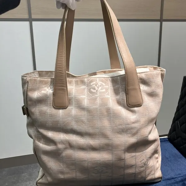 シャネル　ニュートラベルライン　トートバッグ