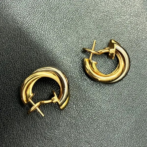 カルティエ　トリニティ　ピアス