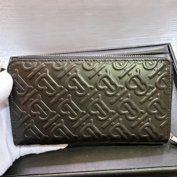 バーバリー　モノグラム　レザー　長財布
