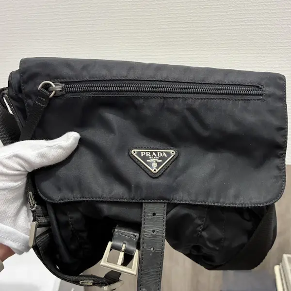 プラダ　ナイロン　ショルダーバッグ