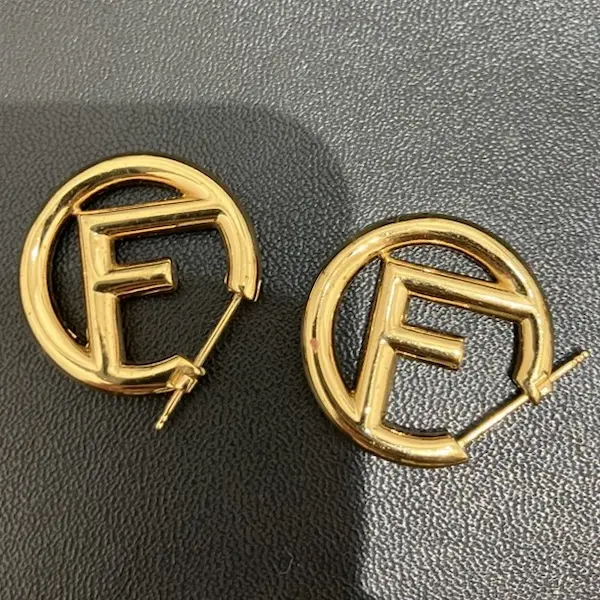 フェンディ　エフ イズ フェンディ　フープピアス