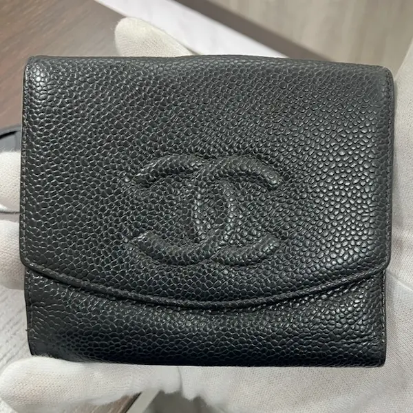 シャネル　ココマーク　キャビアスキン　Wホック 二つ折り財布