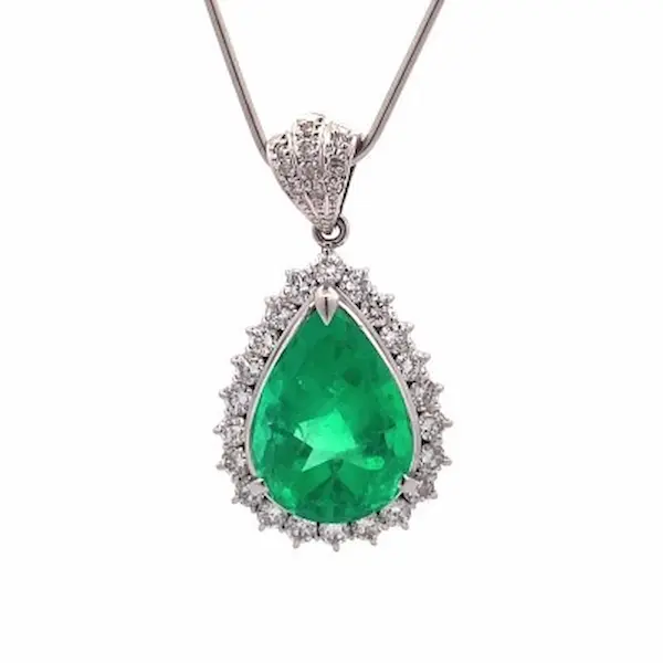 エメラルド ネックレス 8.4ct
