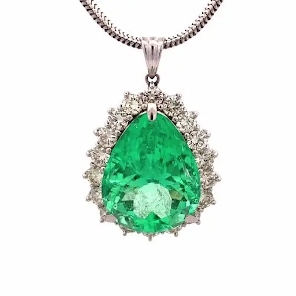 コロンビア産 エメラルド ネックレス 15.02ct
