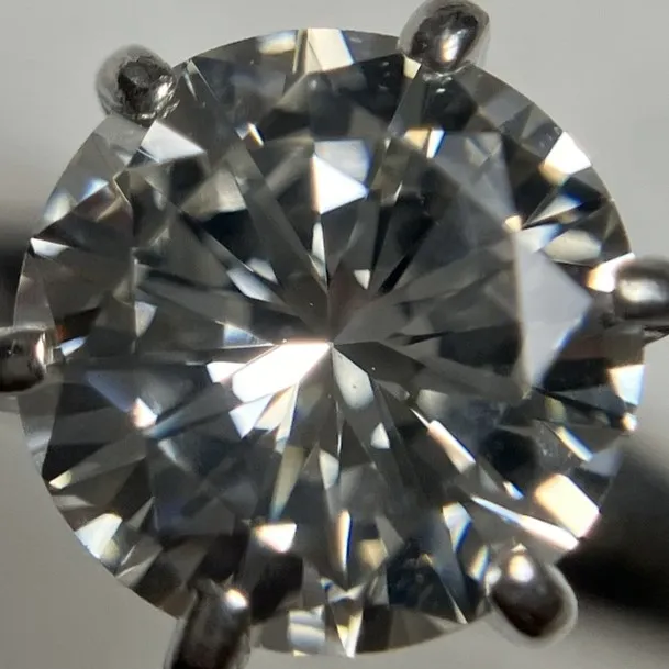 ダイヤ　0.67ct