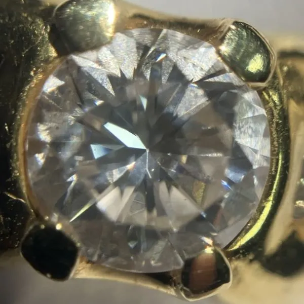 ダイヤ　1.03ct