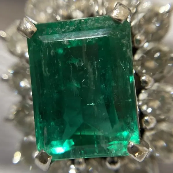 エメラルド　2.49ct
