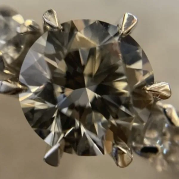 ダイヤ　0.86ct