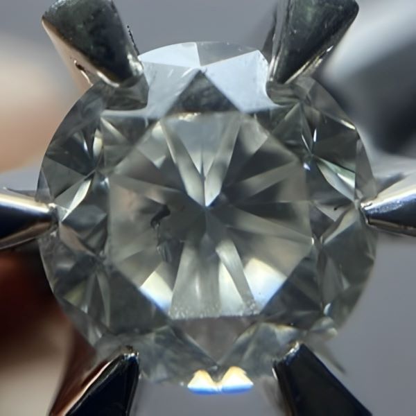 ダイヤ　1.01ct