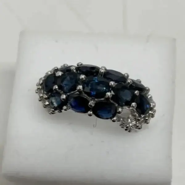 サファイア　3.05ct