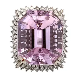 クンツァイト（リチア輝石）