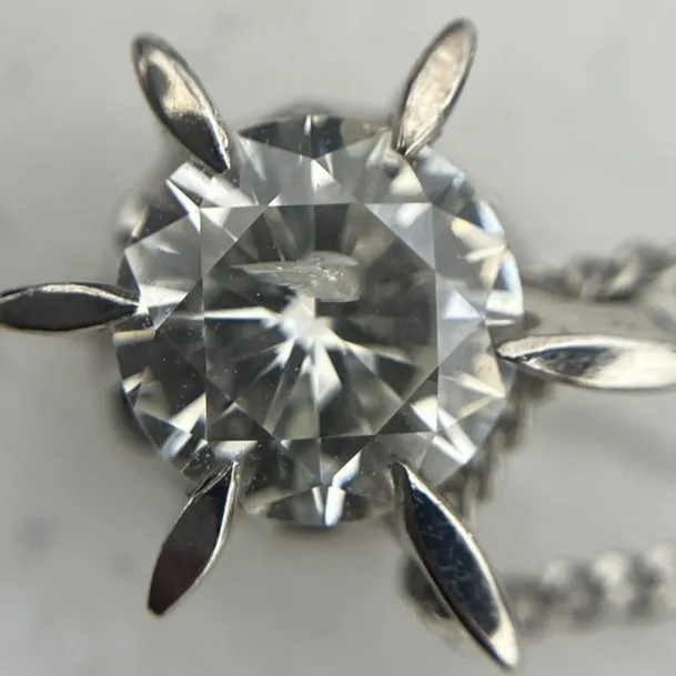 ダイヤ　0.71ct