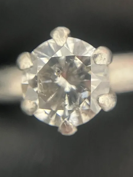 ダイヤ　1.012ct