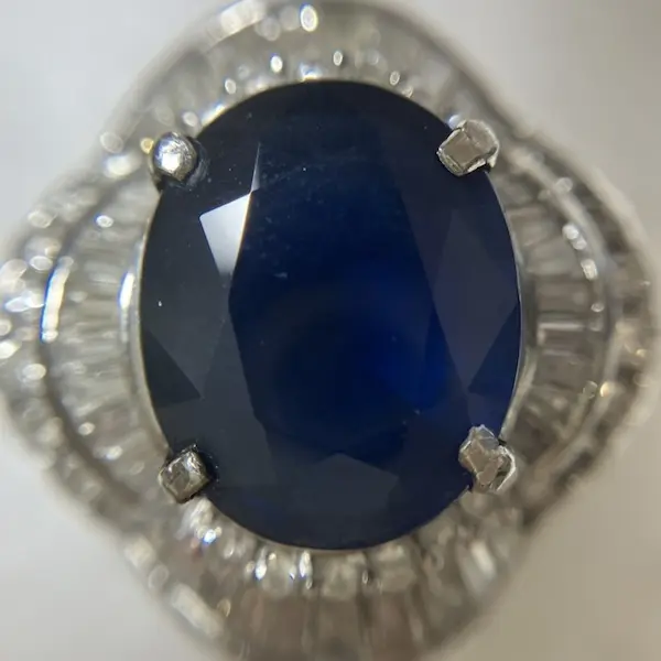 サファイア　5.9ct