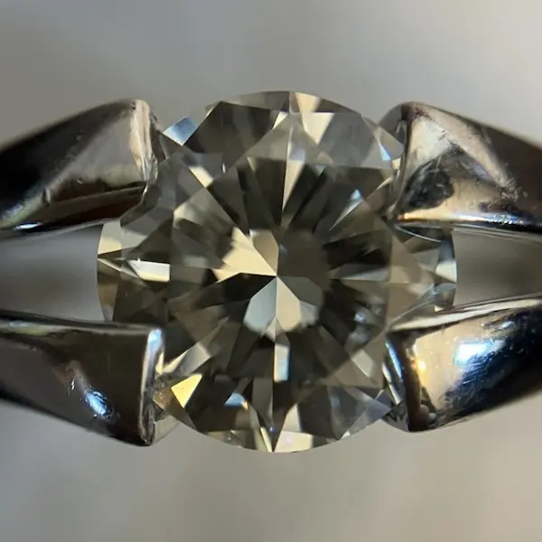 ダイヤ　1.32ct