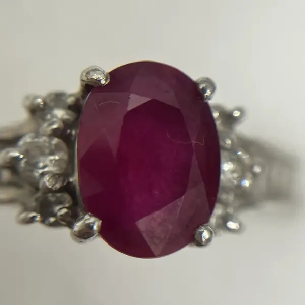 ルビー　1.08ct