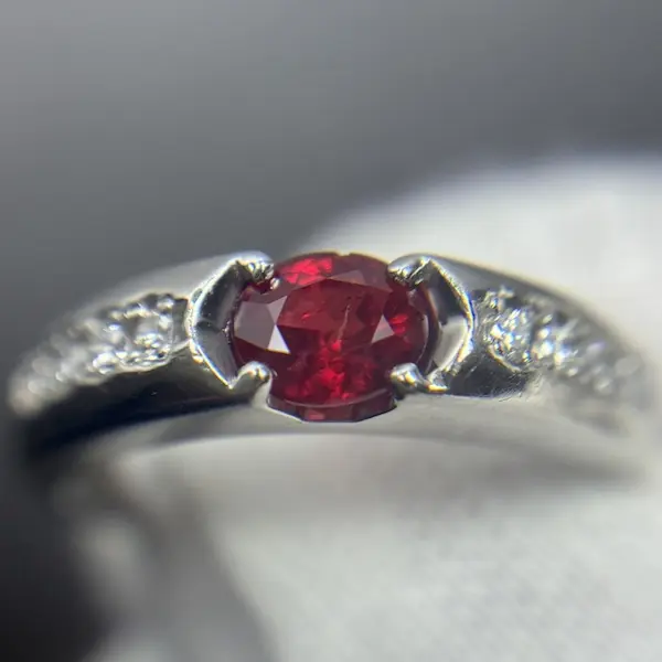 ルビー　0.43ct