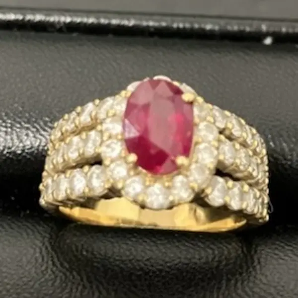 ルビー　1.37ct