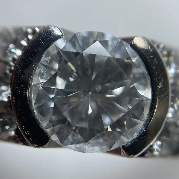 ダイヤ　1.106ct