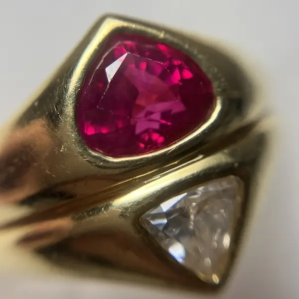 ルビー　1.36ct