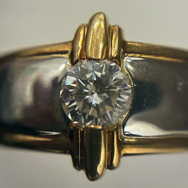 ダイヤ　0.41ct