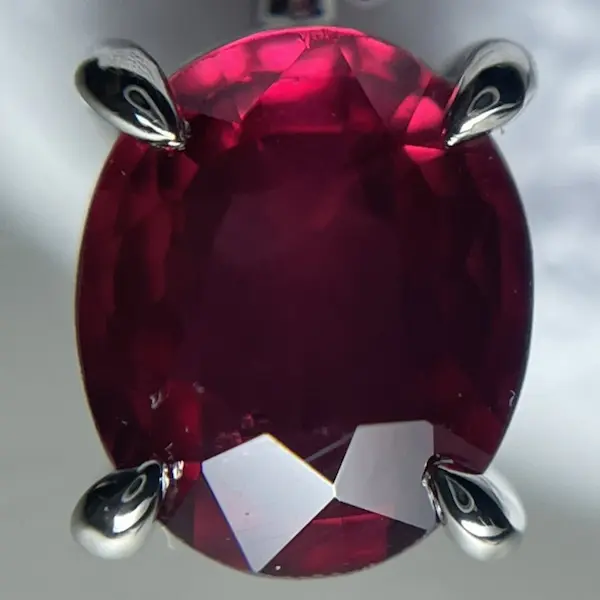 ルビー　0.52ct