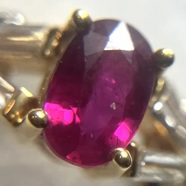 ルビー　0.56ct