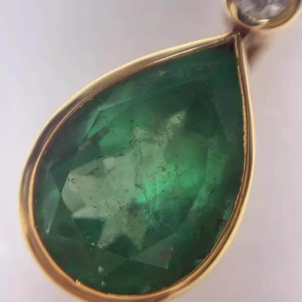 エメラルド　3.24ct
