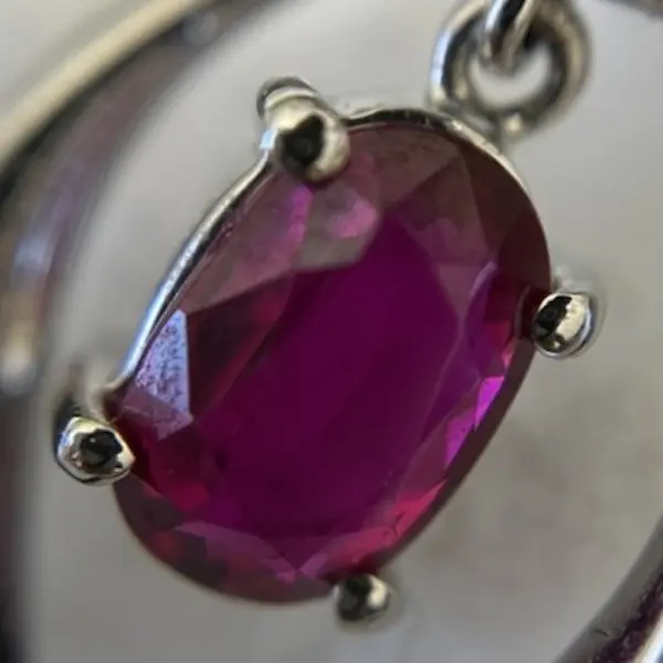ルビー　0.87ct